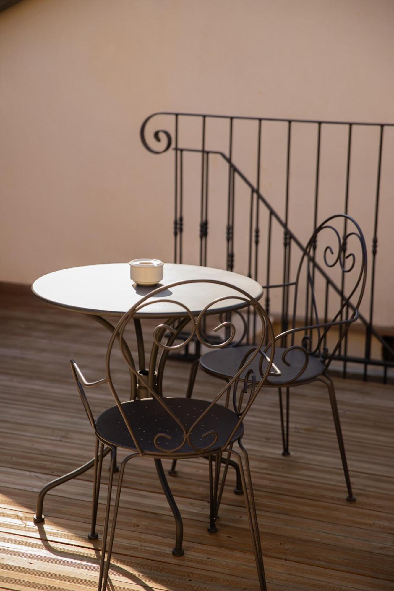 Maison Roucas - Restaurant Et Chambres D'Hotes Solérieux Eksteriør bilde