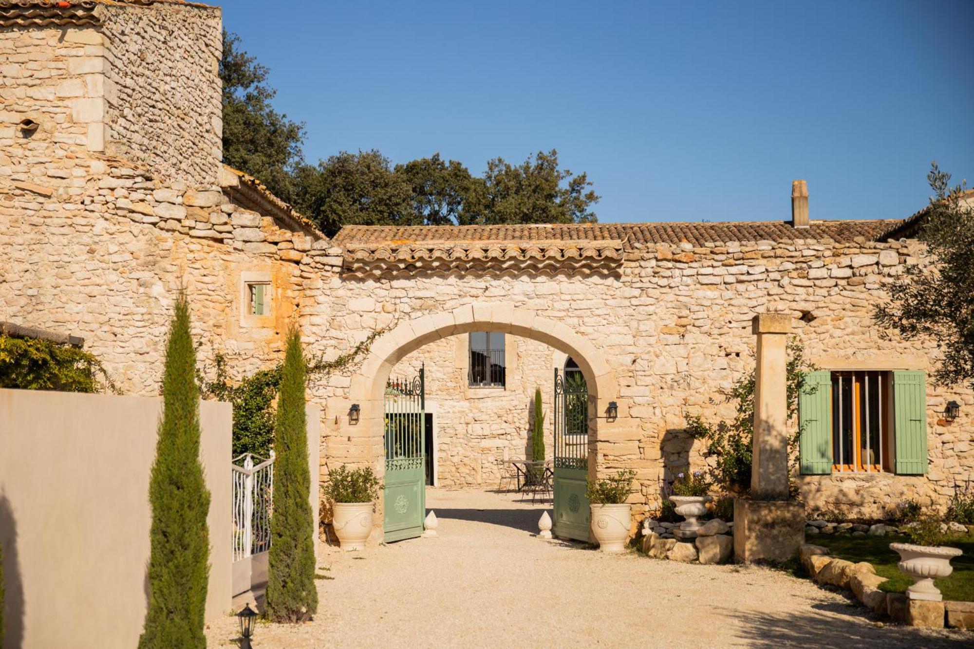 Maison Roucas - Restaurant Et Chambres D'Hotes Solérieux Eksteriør bilde